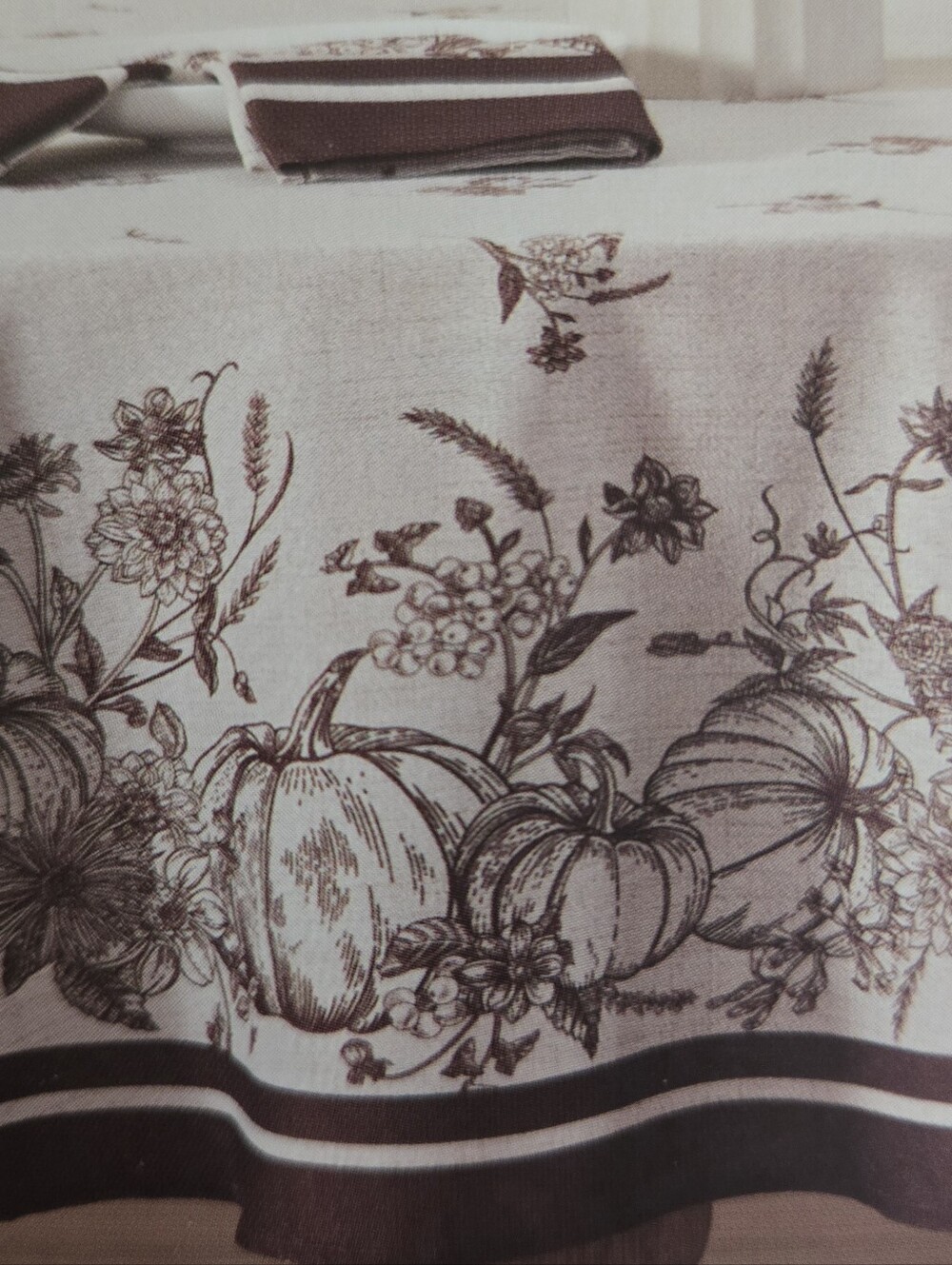 Lenox Autumn Serenade 70" Round Tablecloth